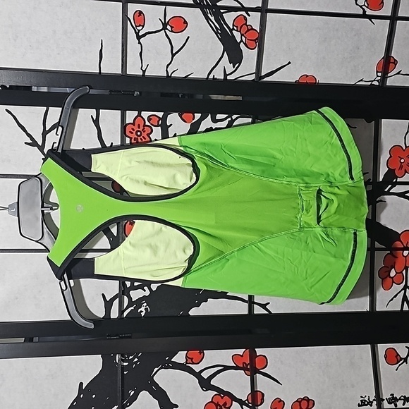 Lululemon Green Black Athletic Tank Top Size XS - Picture 4 of 4